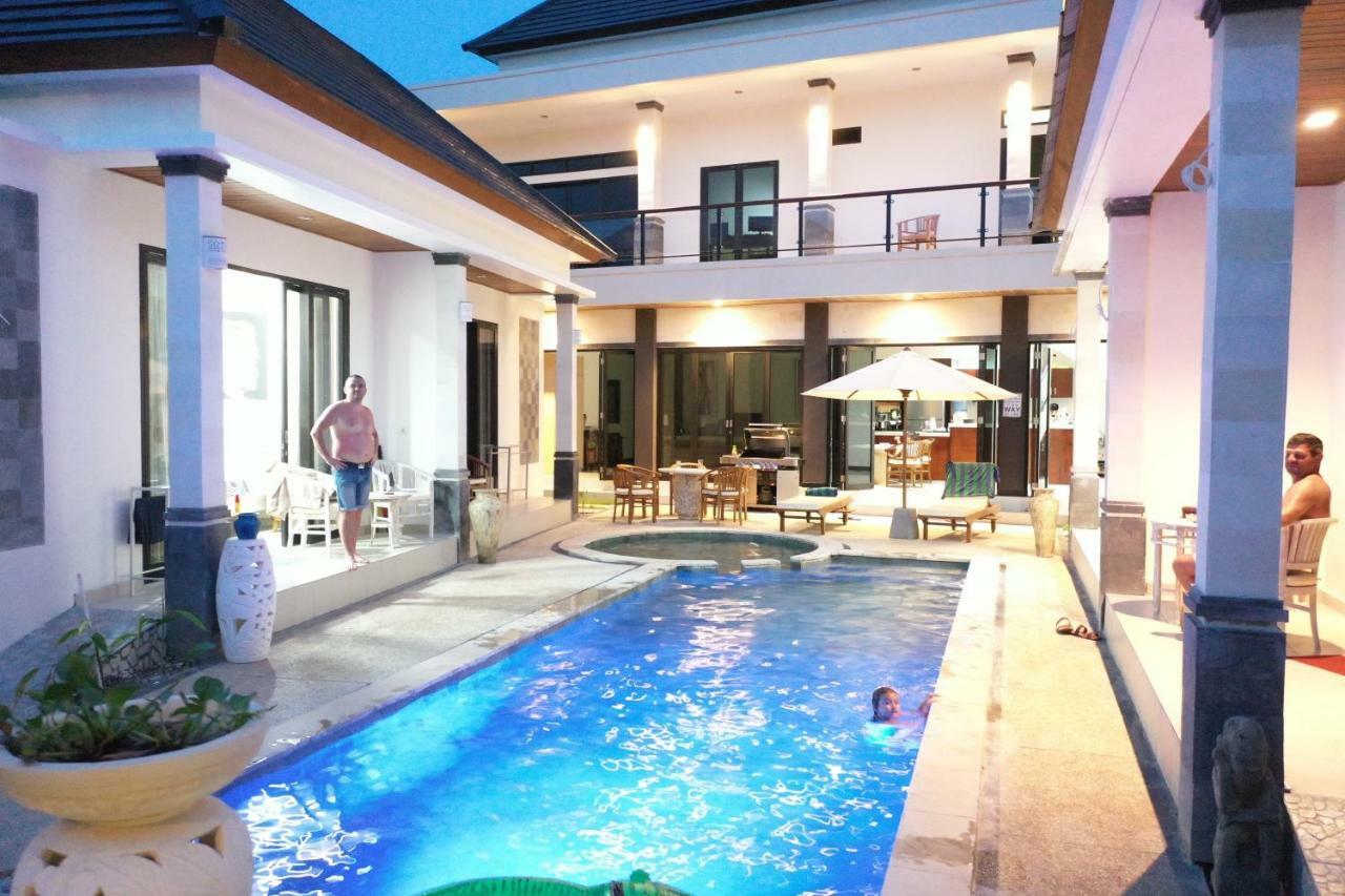 Villa Viking Jimbaran Buitenkant foto
