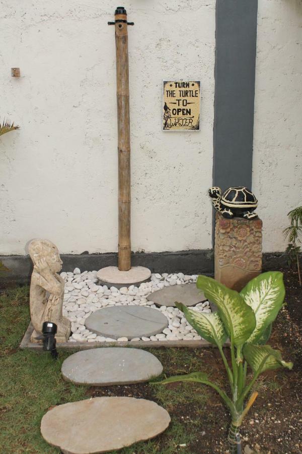 Villa Viking Jimbaran Buitenkant foto
